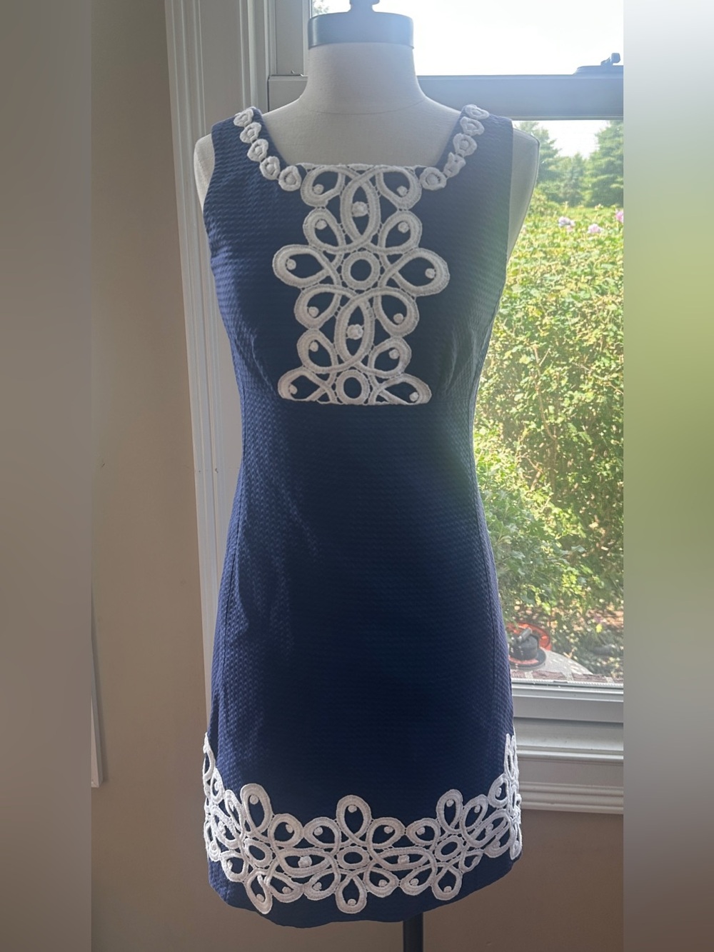 Lilly Pulitzer Navy/White Lined Shift Dress with Embroidery, Size 4